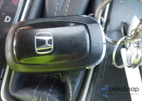 2022 Honda Civic Touring z USA, uszkodzony, nr VIN 2HGFE1F94NH324788